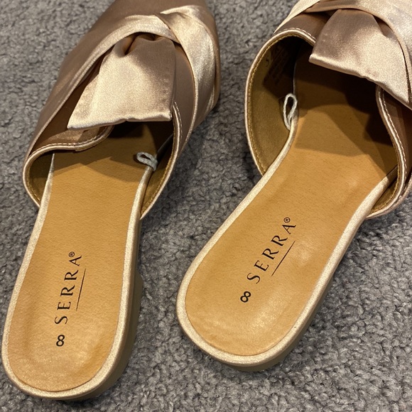 Serra mules size 8 satin look- tan with rose undertones - Picture 2 of 4